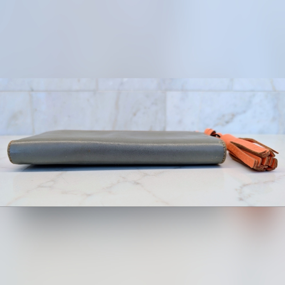 Chloé Gray Leather Wallet - Picture 8 of 8